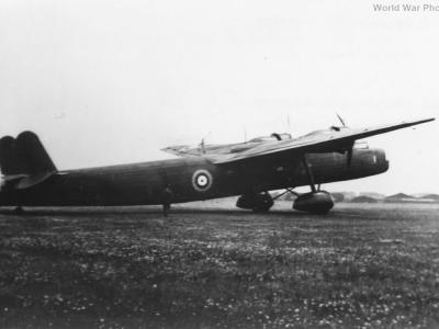 Harrow K6959 at Biggin Hill
