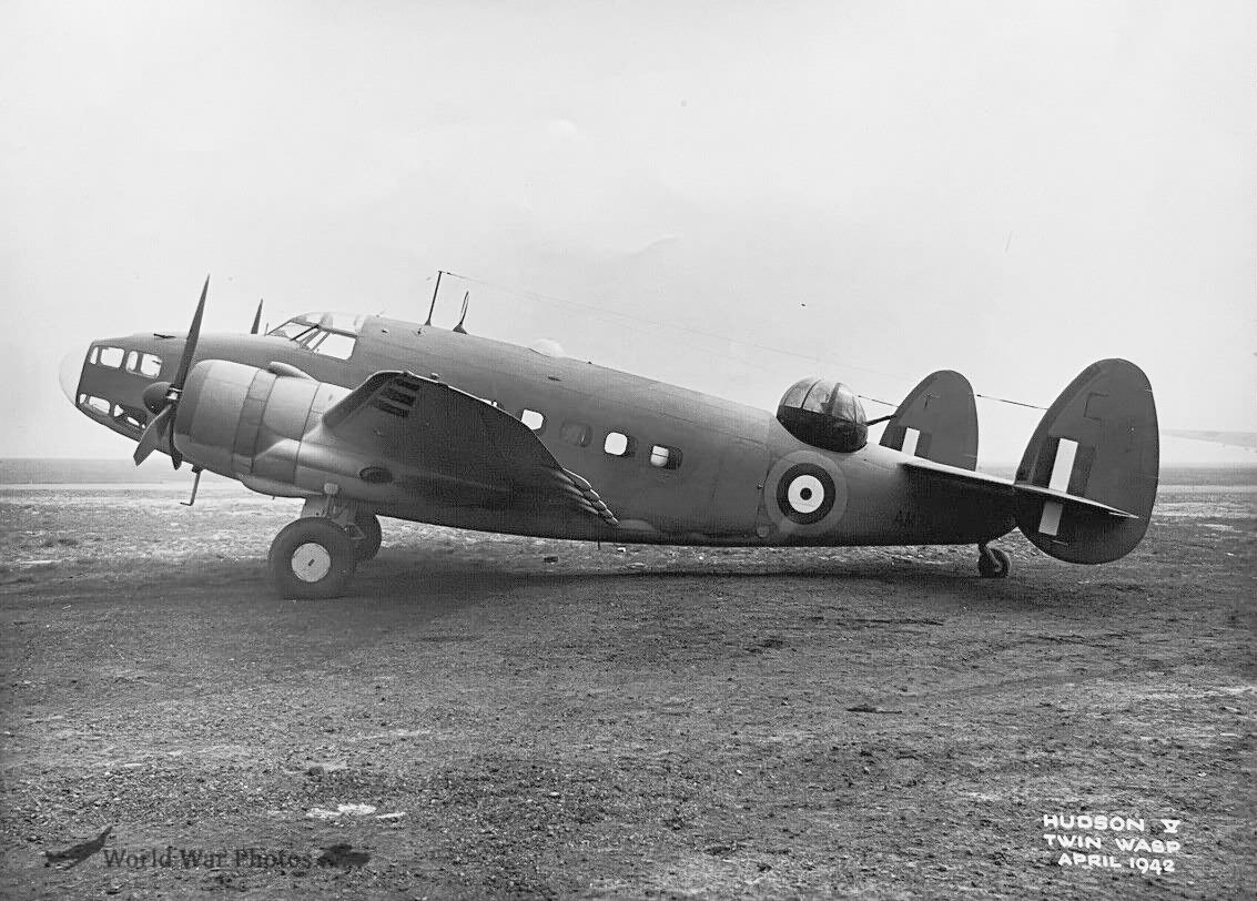 Hudson V AM746 April 1942 