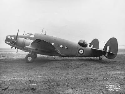 Hudson V AM746 April 1942 