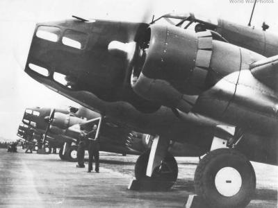 RAAF crew prepares Hudsons