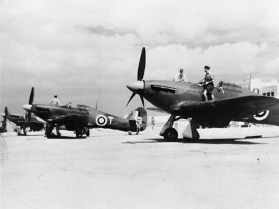 Hurricane Mk II of No 185 Squadron RAF lined up at readiness at Hal Far Malta – Mk IIB Z5265 T