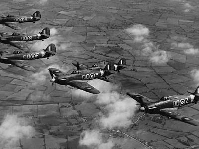 Hurricanes of No 3 Squadron early in War