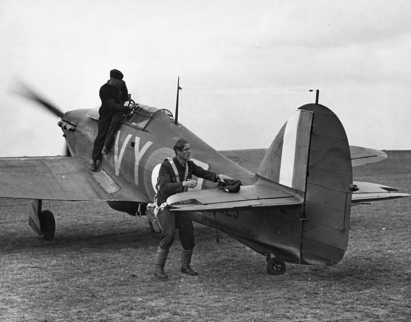 PO Lewis of No 85 Squadron and his Hurricane