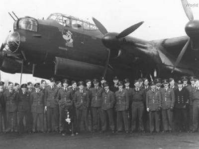 106 Sqn Lancaster ED593