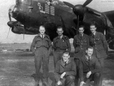 576 Sqn ground crew