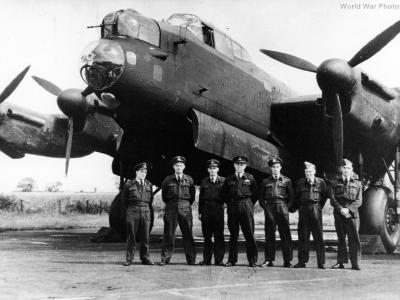 Lancaster 35 Sqn PFF WCdr Nicholls 45