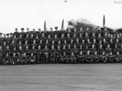 83 Squadron RAF aircrews