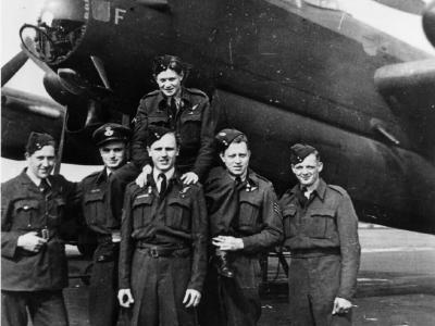 Lancaster LL842 50 Sqn