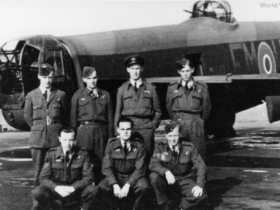 Avro Lancaster PB293 207 Sqn