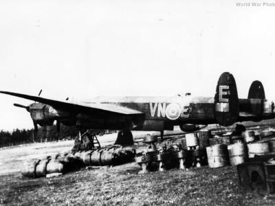 Avro Lancaster PB821