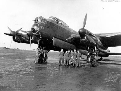 Avro Lancaster R5546