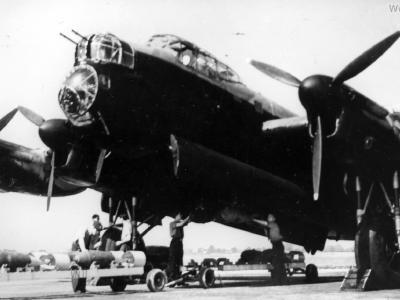 Avro Lancaster R5546