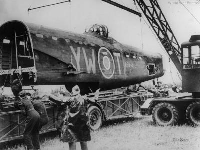 Avro Lancaster R5845 1660 HCU