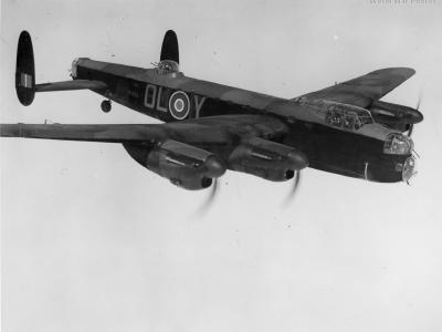 Avro Lancaster R5852