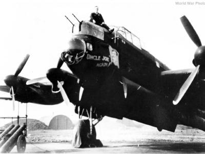 Avro Lancaster RF141 463 Sqn
