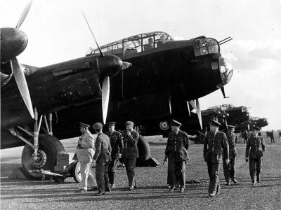 Lancasters 83 SqnWyton 22oct42