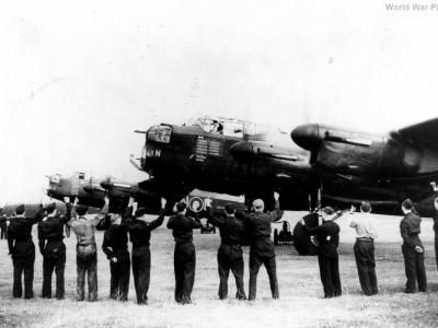 Lancasters ED860 ED588 1943