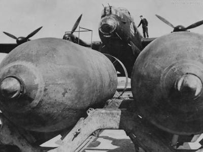 Lancaster being bombed up