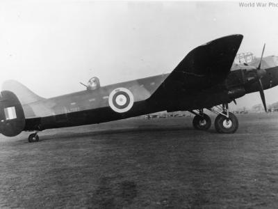 Manchester L7287 at Woodford