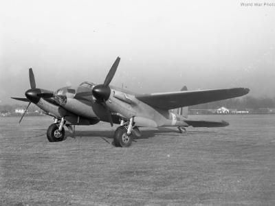 Bomber Mosquito B IV DK287
