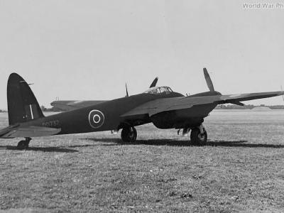 Mosquito NF II DD737