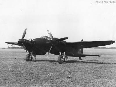 Mosquito NF II DD737