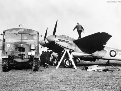 Mosquito B IV DK336 105 Squadron RAF