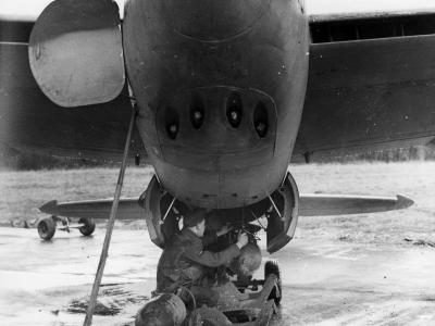 RAF ground crew loading bombs onto a Mosquito FB VI 3