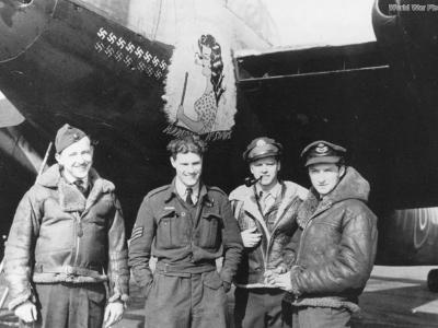 Crew and Mosquito FB VI HJ719 TH-U of No. 418 Squadron RAF