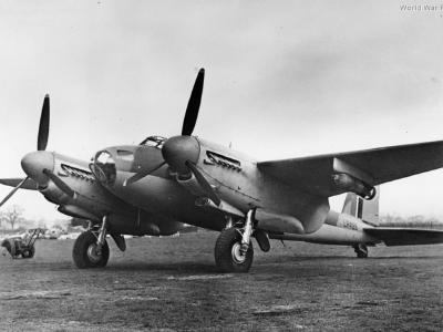 Mosquito Mk IX LR495