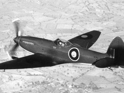 Seafire F47 PS946