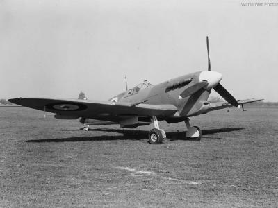 Supermarine Seafire Mk IB BL676