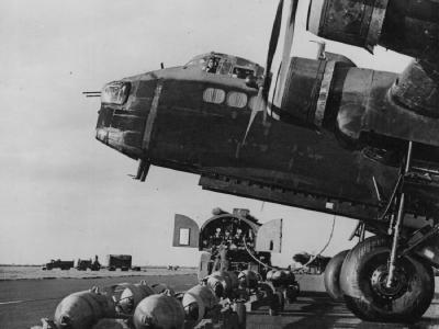 Short Stirling Mk I of No. 7 Squadron RAF