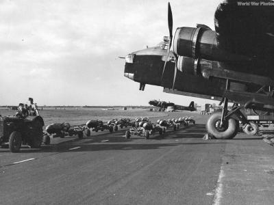Stirling of No. 7 Squadron RAF October 1941