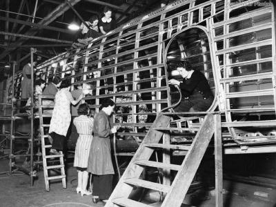 Stirling Bomber Production