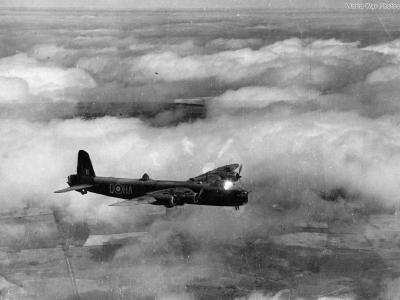 Stirling HA-Q in flight