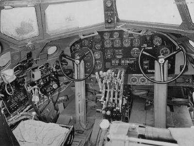 Short Stirling cockpit