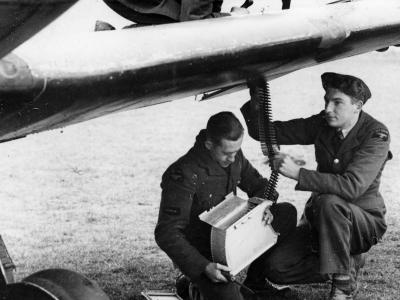 Spitfire 485 Squadron