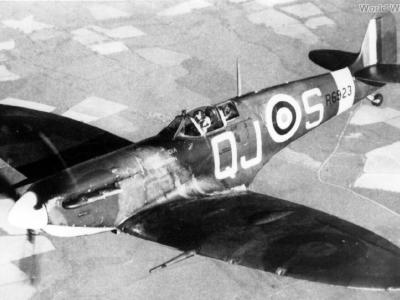 Spitfire V R6923 92 Sqn