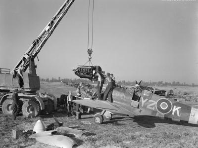 Spitfire LF IXe during engine change