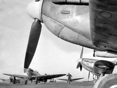 Spitfires 340 Free French Sqn