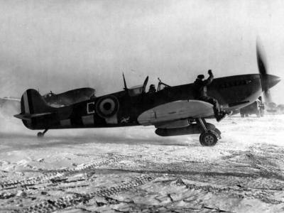 French Supermarine Spitfire Mk IX 1945