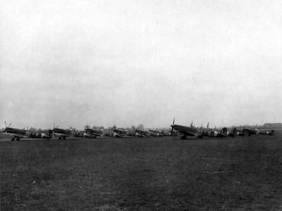 Spitfire Mk IX of No.485 squadron Station 112