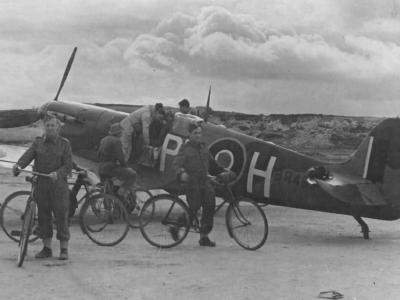 Spitfire Mk Vc Flown By Malta Ace Peter Prosser Hanks