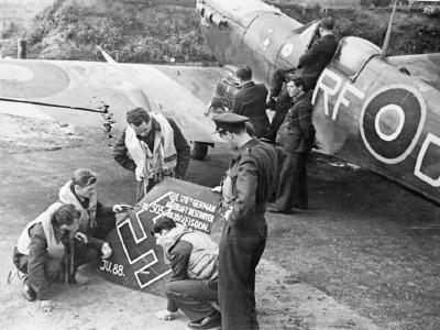 Zumbach’s Spitfire Mk VB BM144, RF-D August 1942