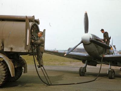 Ground crewmen refuelling a Supermarine Spitfire Mk II at an unknown OTU