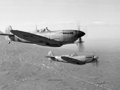 Spitfires Mk IX MA425 RZ-R and MH635 RZ-U of No. 241 Squadron RAF Italy