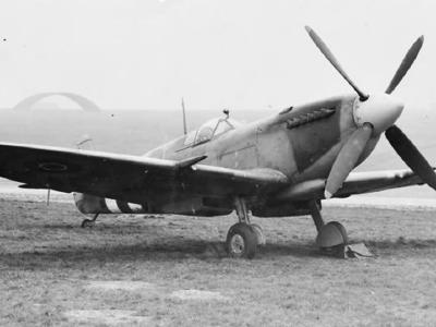 Supermarine Spitfire LF XVIe
