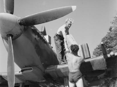 Spitfire Mk IX at Longues sur Mer 19 July 1944