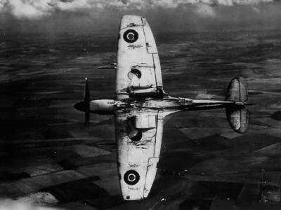 Supermarine Spitfire Mk XII MB882 of No. 41 Squadron RAF
